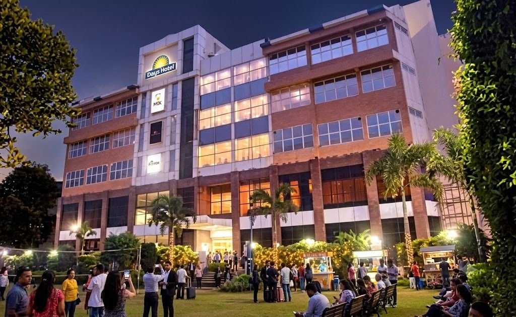 Days Hotel Neemrana