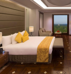 Crowne Plaza Kochi