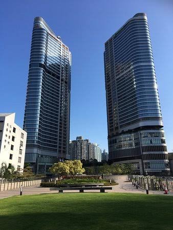 Crowne Plaza Hong Kong Kowloon East, an IHG Hotel