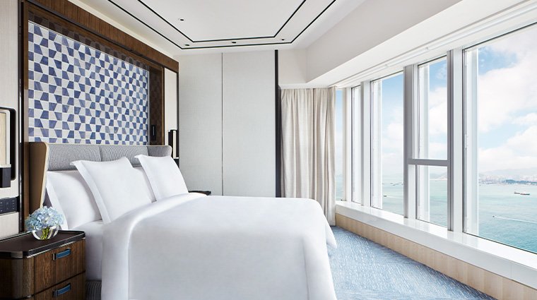 Four Seasons Hotel Hong Kong