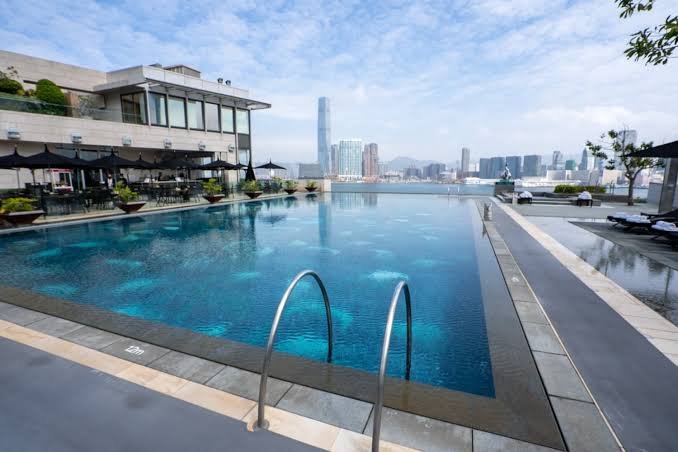 Four Seasons Hotel Hong Kong