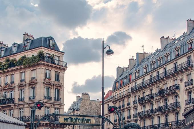 Paris Romantic Escape Tour Package – 5 Days / 4 Nights